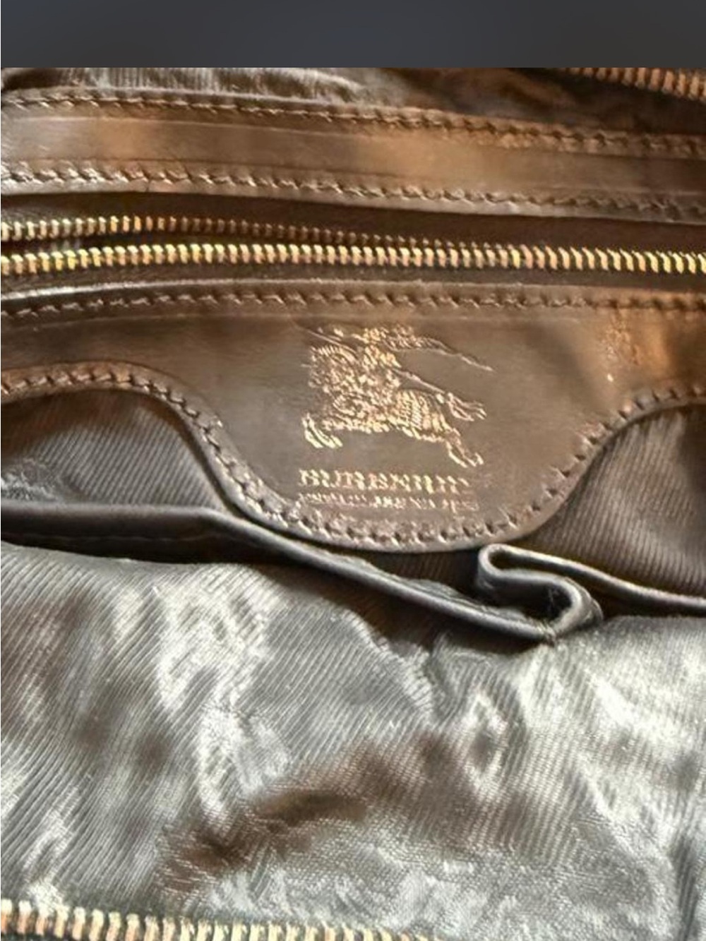 RARE Burberry Black Pyramid-Stud Hobo Shoulder Bag - Picture 4 of 5